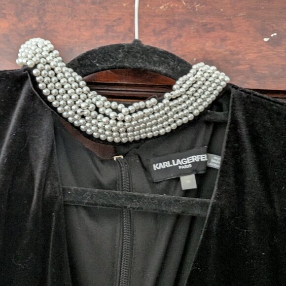 Size 16 Formal Dress with Pearl Clasp - Picture 3 of 4